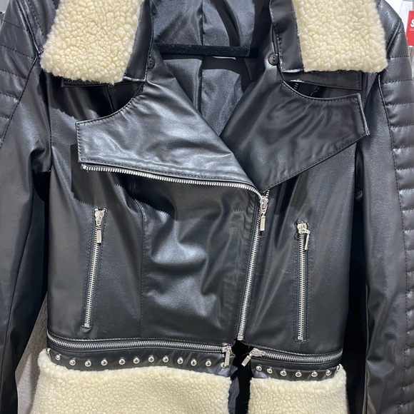 Leather jackets - Picture 2 of 8